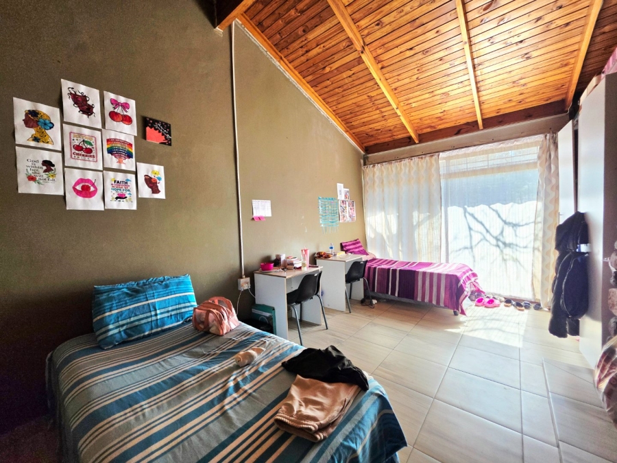 16 Bedroom Property for Sale in Universitas Free State